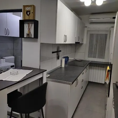 דירה Mdm *